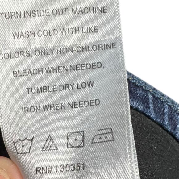 Denim Capris by Lincoln Outfitter, Size 8, Cotton-Polyester Blend Casual Comfort - Picture 7 of 16